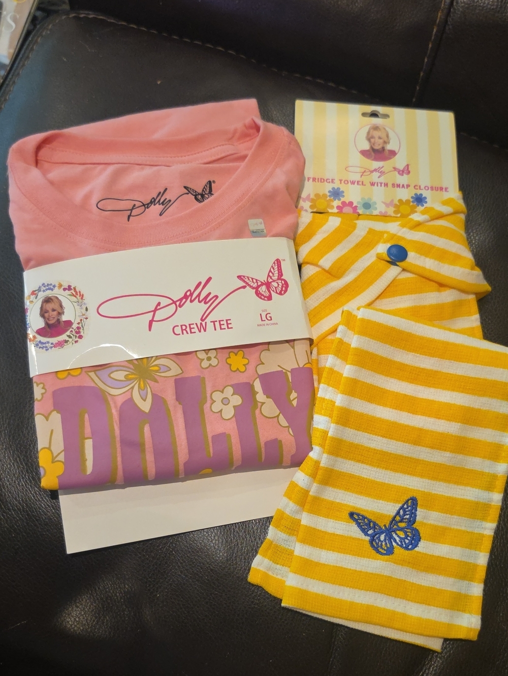 New! Dolly Parton Bundle Crew Tee And Beautiful Yellow Fridge Towel With Snap